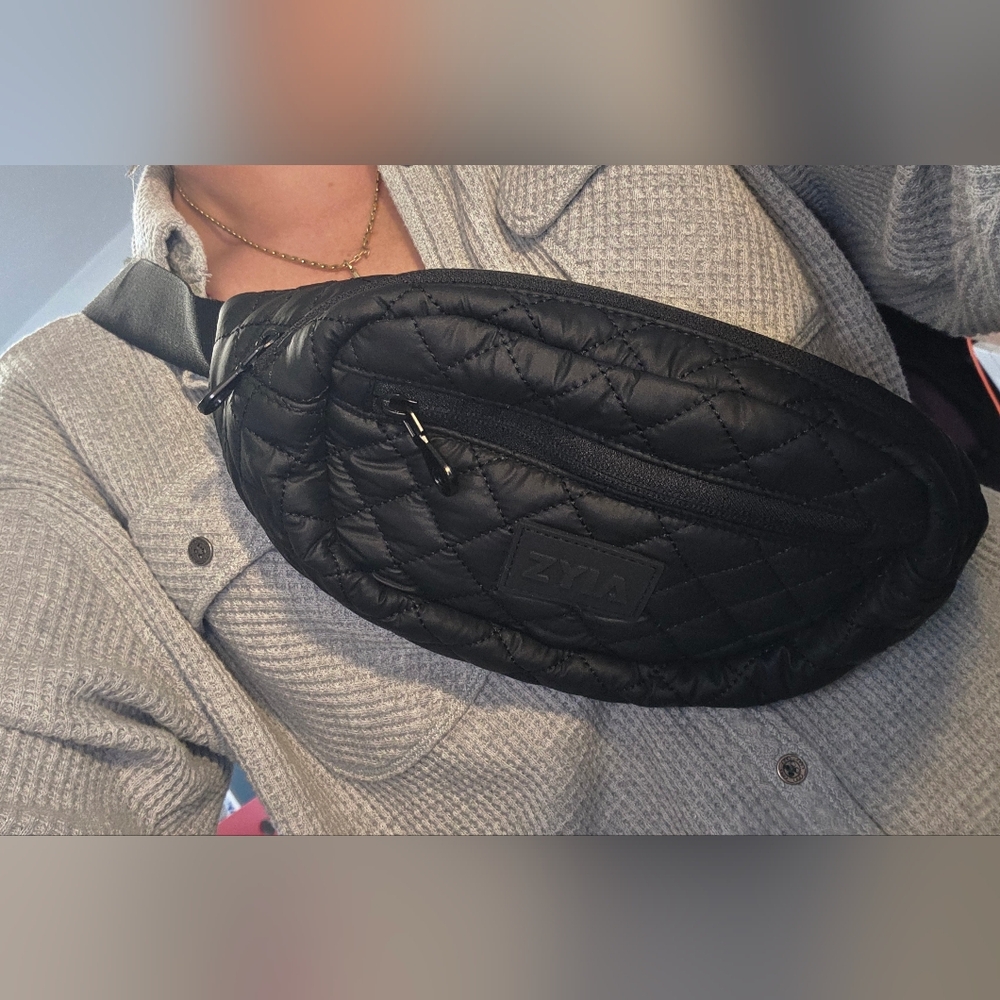 Zyia Quilted Black Crossbody Bag BRAND NEW